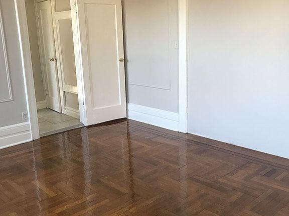 4th image of 15 Summit St APT 301