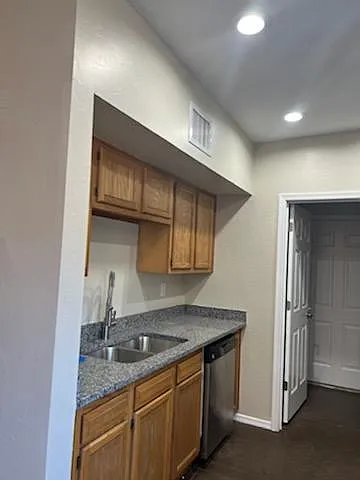 3865 N Tyndall Ave #2 — Photo 5