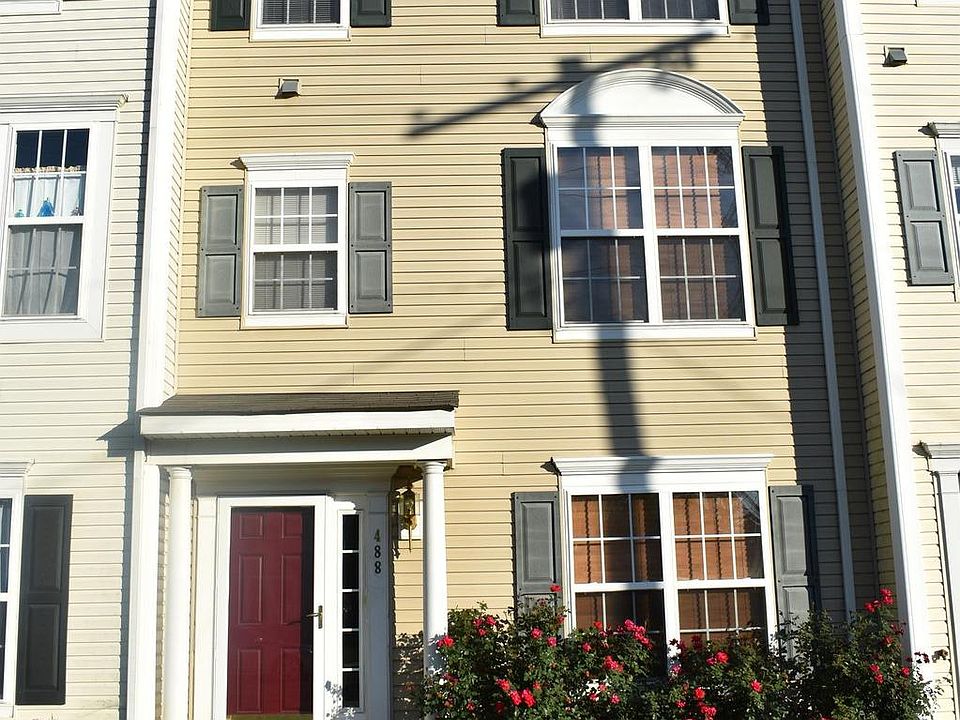 1st image of 488 S Carlisle St