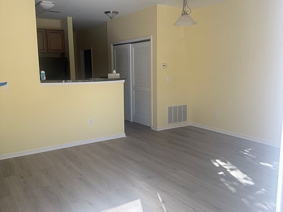 4th image of 359A Union St #A
