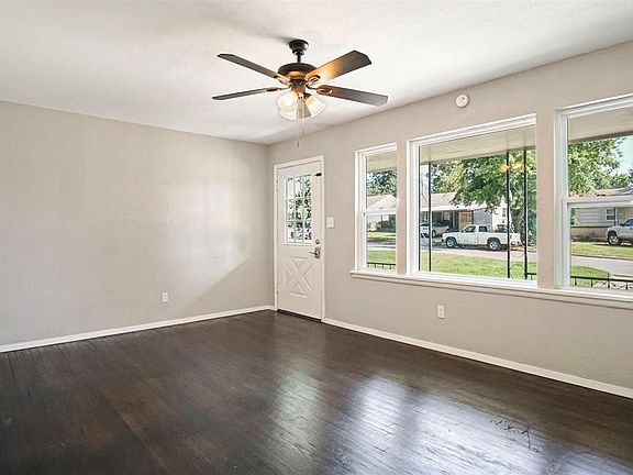4th image of 3613 SE 24th St