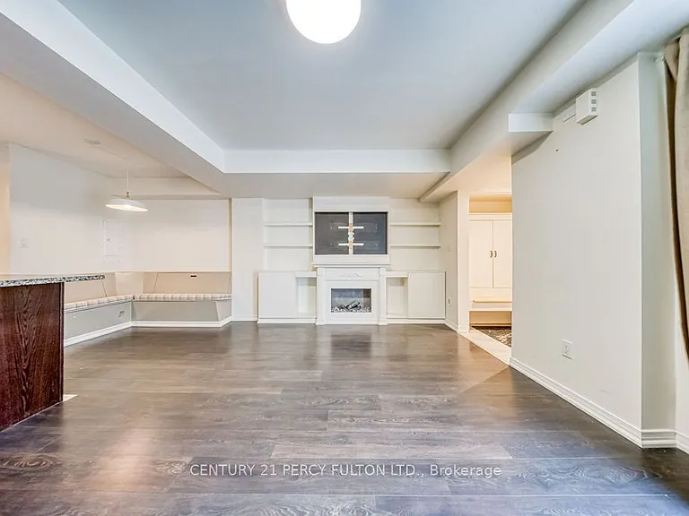 3 Applewood Ln W #103 — Photo 9