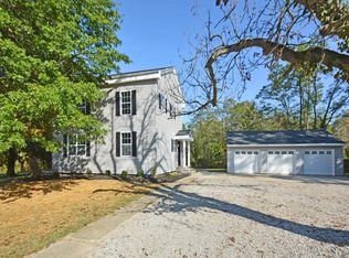 18489 Benbow Rd, Strongsville, OH 44136