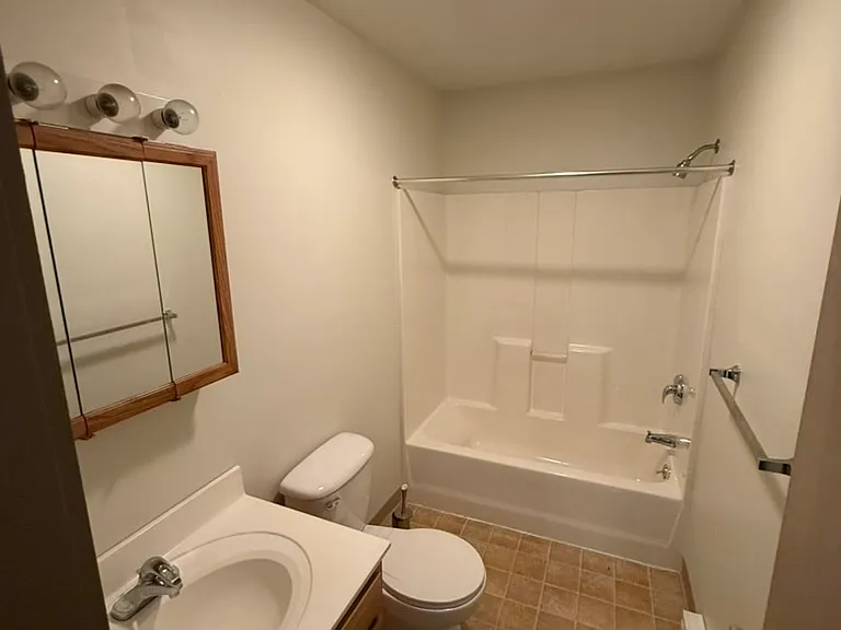 279 Main St #8 — Photo 7