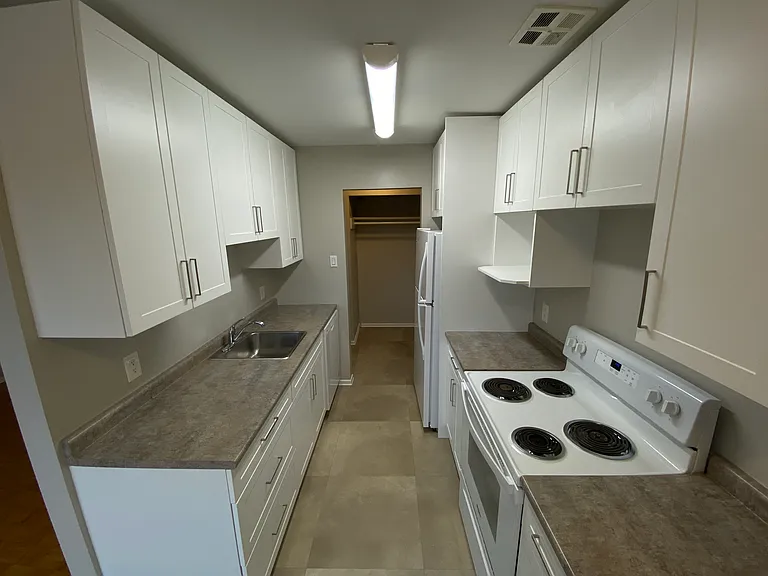 510 Burnell St #306 — Photo 10