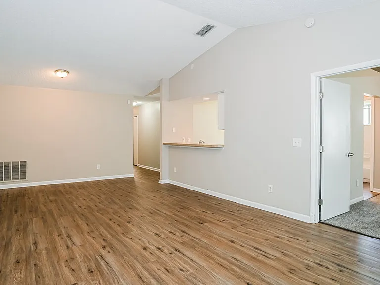 7811 Aquarius Cir S — Photo 3