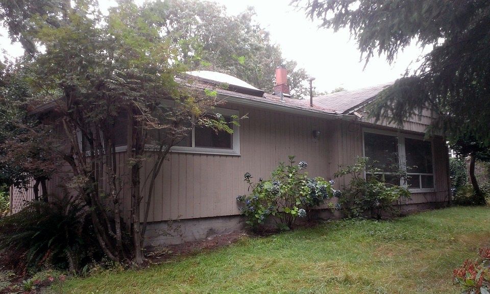 2nd image of 16415 3rd Ave SW