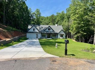 229 End Of Trails Rd, Cleveland, GA 30528