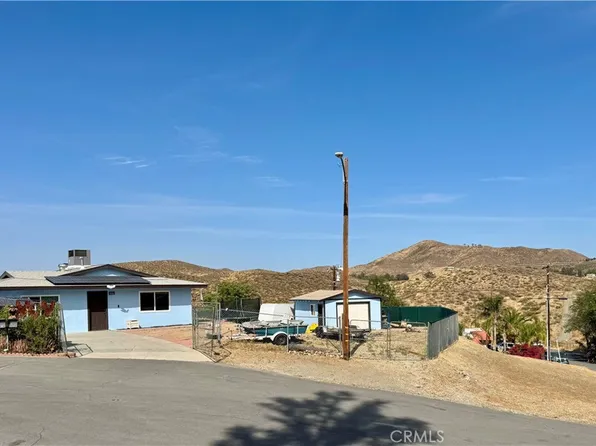 28050 Oregon Pl, Canyon Lake, CA 92587