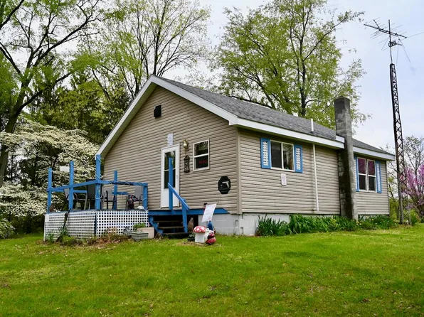 10366 N 300 E, La Porte, IN 46350