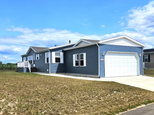 1559 Dover Dr #77, Martin, MI 49070