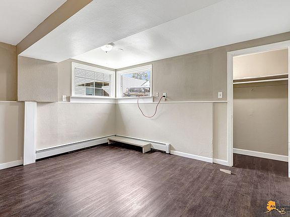 4th image of 1335 Hyder St APT 8