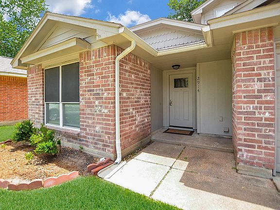 3rd image of 2914 Walnut Springs Dr