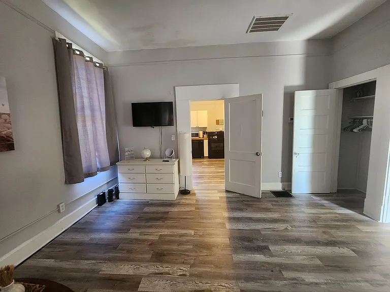 917 Oakview Ave — Photo 35