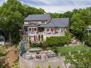 812 Cedar Crest Dr, Lake Ozark, MO 65049