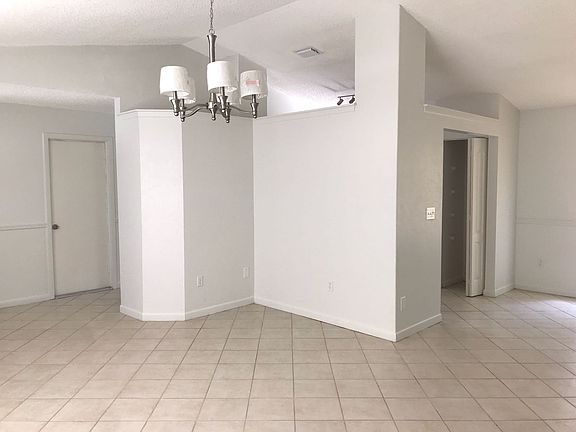 3rd image of 514 Fernwood Ave NW