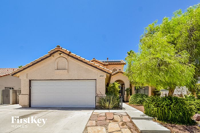 1st image of 4821 Pinon Dr