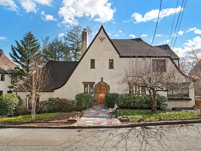 19 Wyndham Road, Scarsdale, NY, 10583