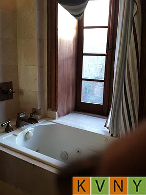 Rented by KVNY Soho | media 18