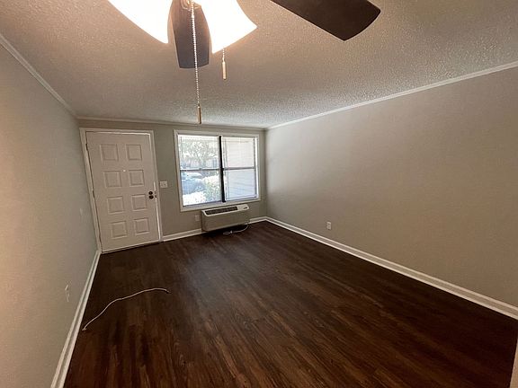 4th image of 6815 Waters Ave APT 7C