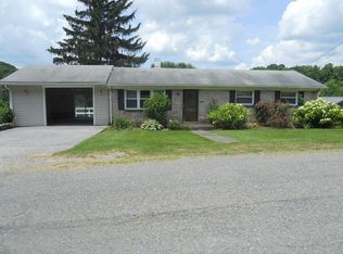 181 Olympic Dr, Tazewell, VA 24651
