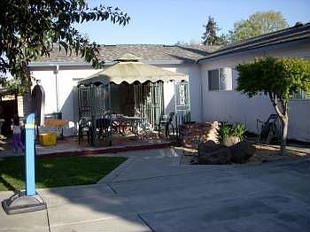 2nd image of 2709 Meadowlark Dr