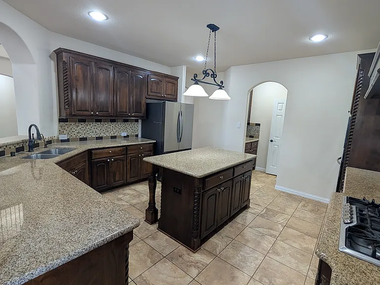 12461 Bridgeport Dr — Photo 27