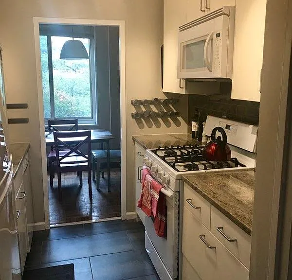 4000 Tunlaw Rd NW #628 — Photo 4