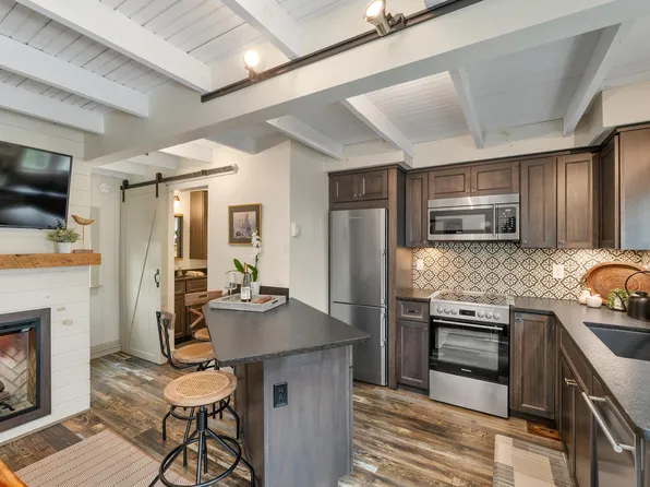 13 Ledge Road #1, Ogunquit, ME 03907