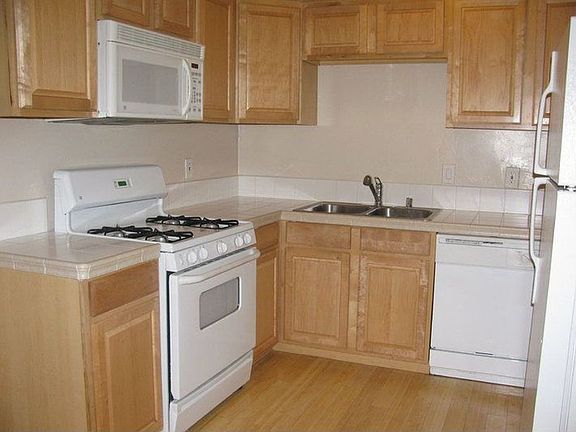 3rd image of 8320 Pasadena Ave