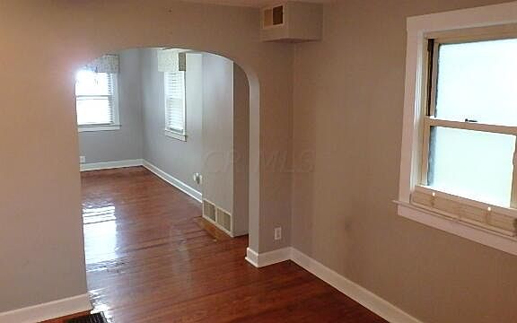 5th image of 1311 N Jackson Ave
