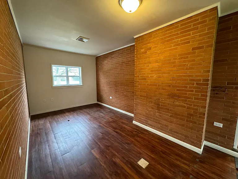 6641 Conway Rd — Photo 21