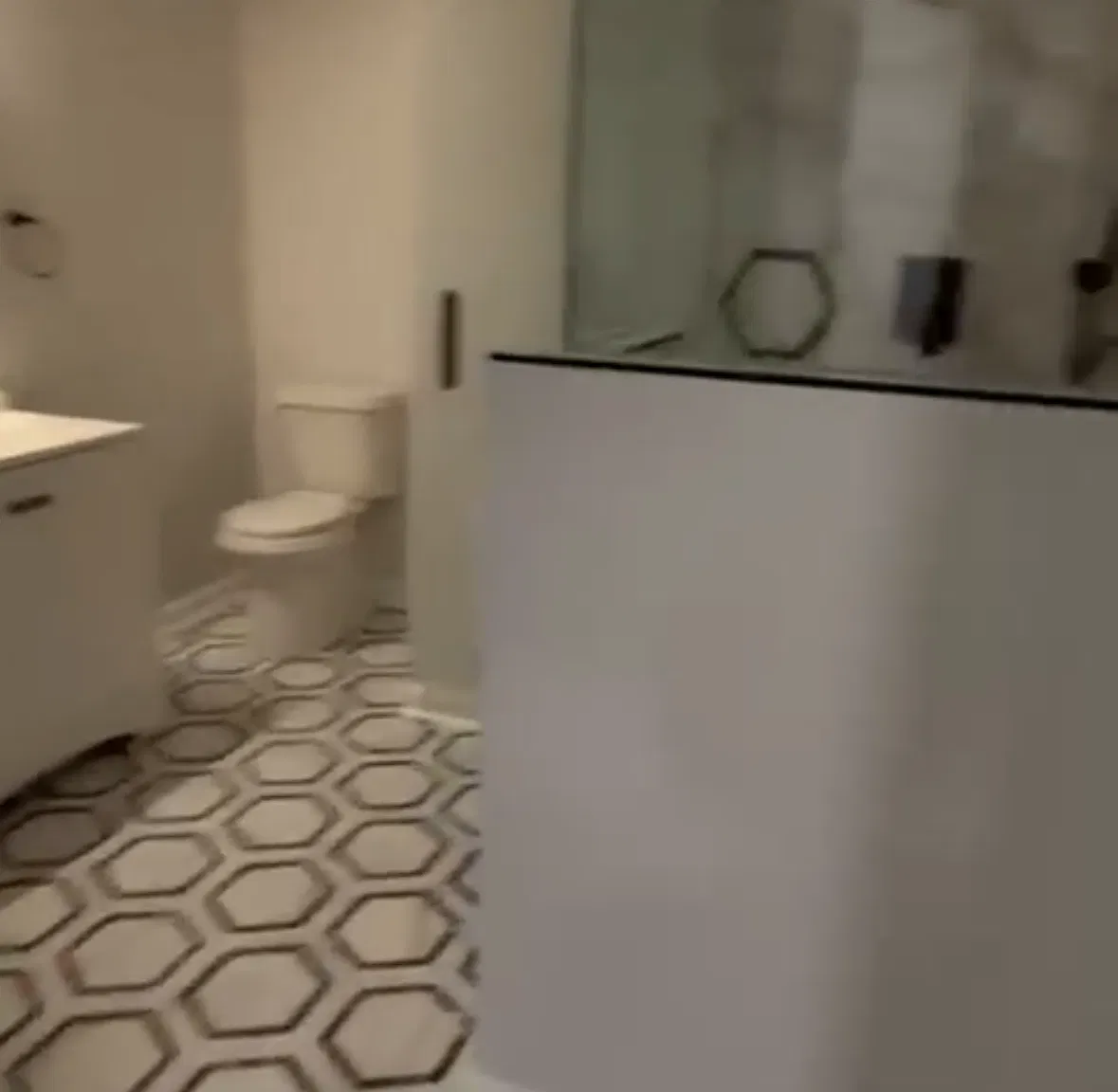 1 bed, $1,350 — Photo 3