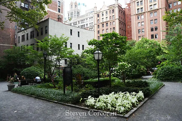 Sold by Steven Corcoran Real Estate | media 21