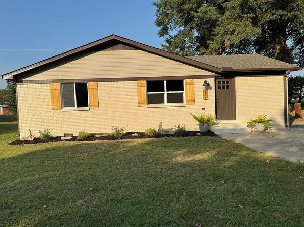 1811 Magnolia Ln, Paragould, AR 72450