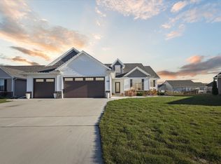 7759 Sunstone Ct, De Pere, WI 54115