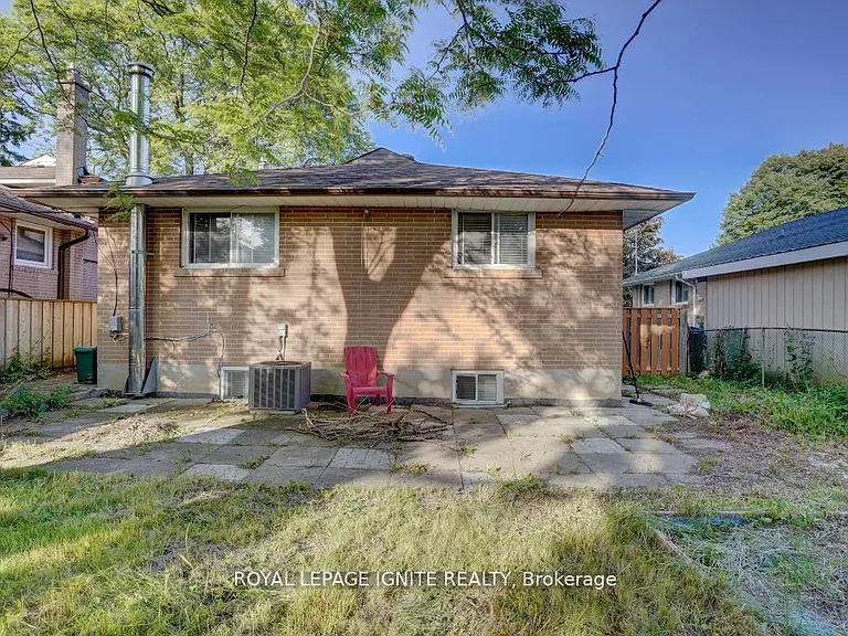 53 Sundance Cres #MAIN FL — Photo 24