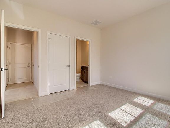 4th image of 6455 E Cedar Ave