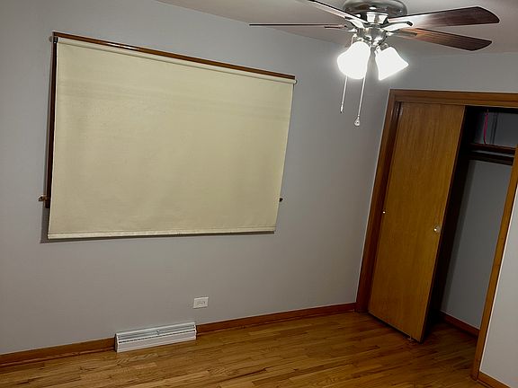 3rd image of 5444 S Karlov Ave