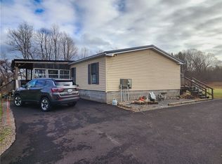 5484 Clapsaddle Rd, East Bethany, NY 14054