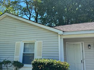 5400 Larkhull Dr, Charlotte, NC 28216