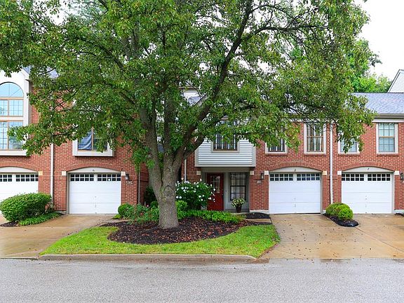 2nd image of 1655 Shady Cove Ln