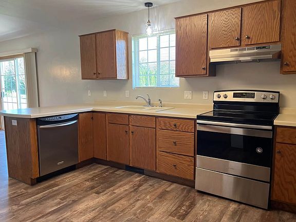 5th image of 510 E Glenbrook Dr
