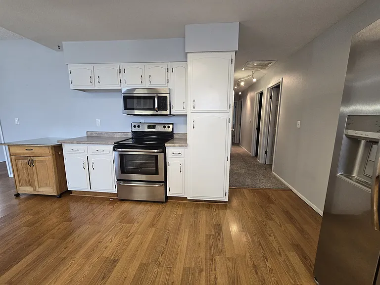3169 Stanford Ct — Photo 18