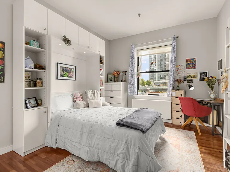 552 W 43rd St #PHB — Photo 7