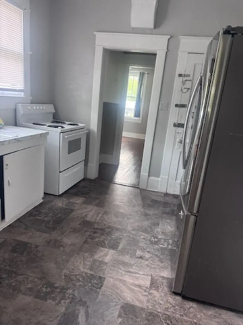 2 Bedroom, 2 Bath walking distance to ECU — Photo 3