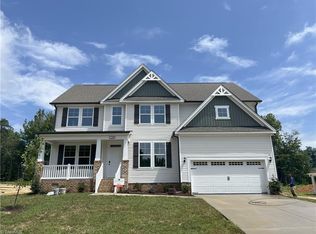 1384 Ouray Dr, Kernersville, NC 27284