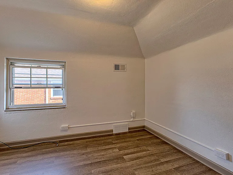 1524 Mansion Pl — Photo 18