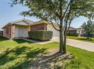 1500 Castle Ridge Rd, Fort Worth, TX 76140