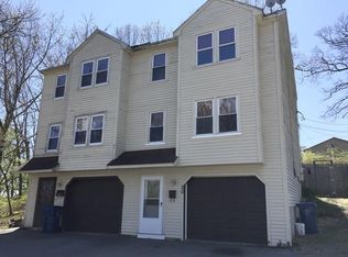 30 Storrow St #R, Lawrence, MA 01841